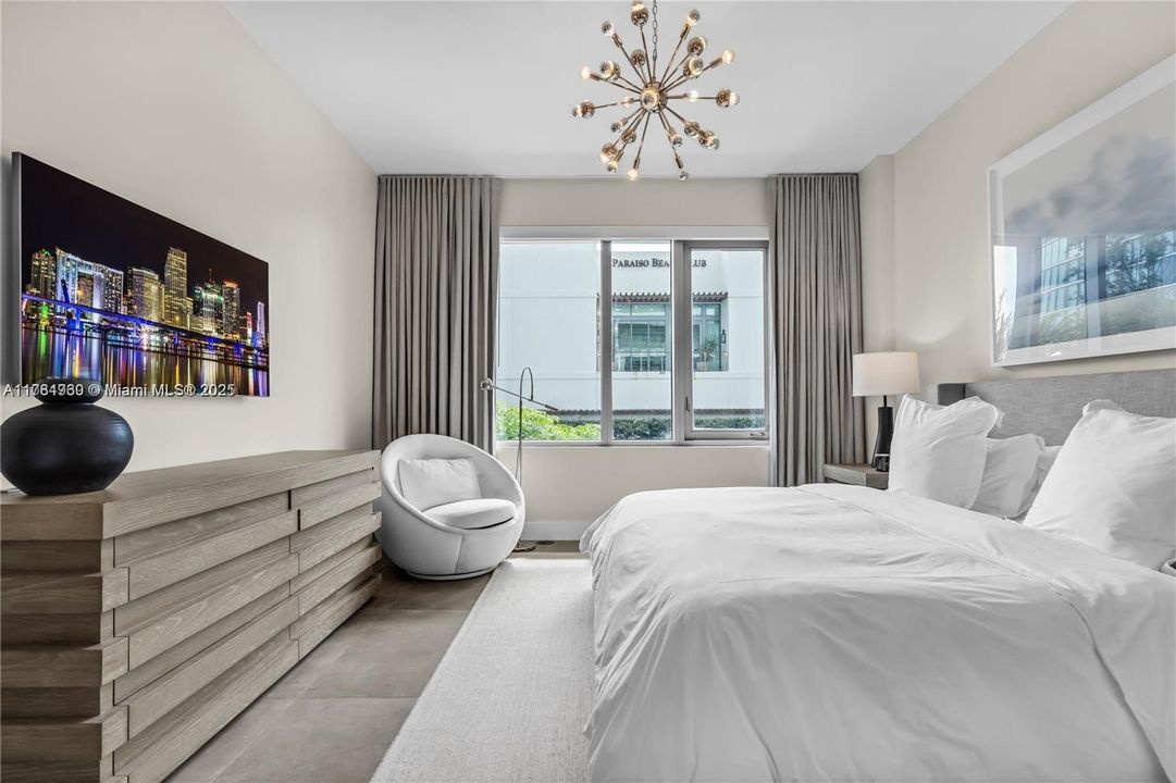 En Venta: $2,975,000 (4 camas, 5 baños, 3341 Pies cuadrados)