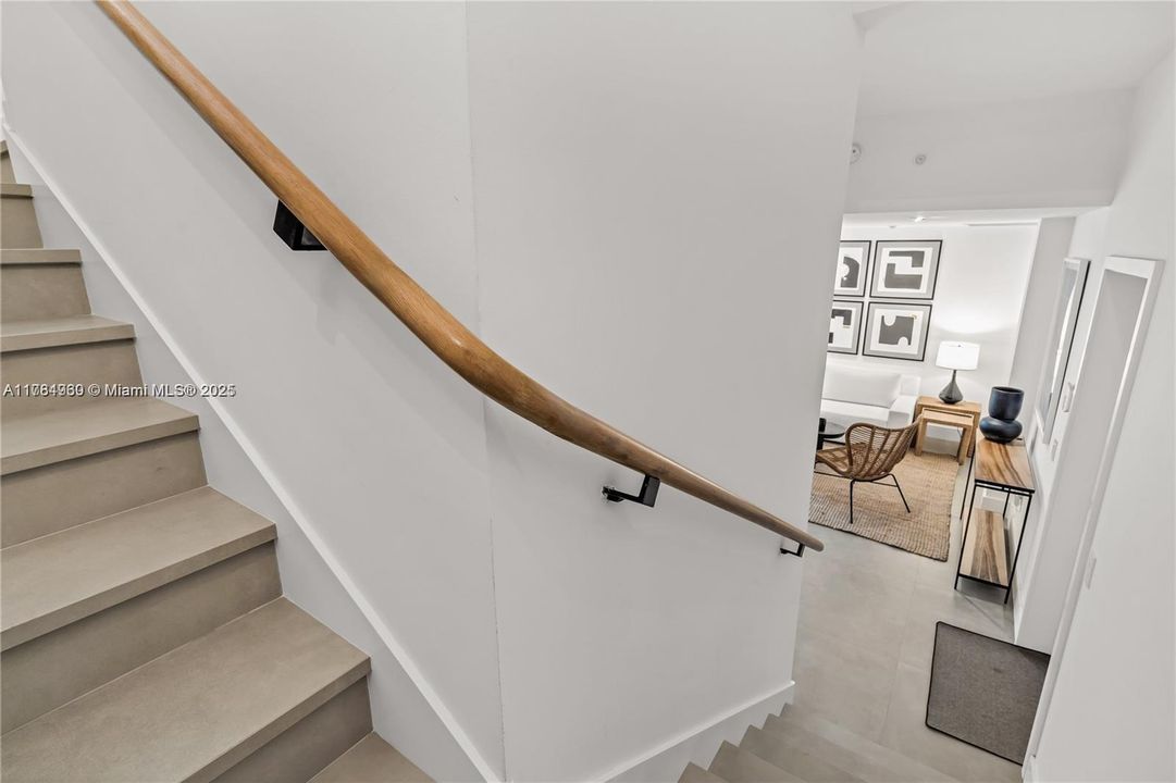 En Venta: $2,975,000 (4 camas, 5 baños, 3341 Pies cuadrados)