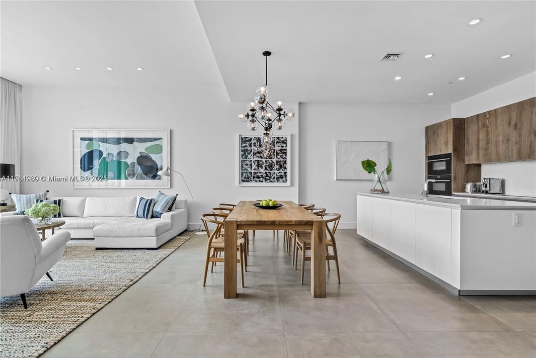 En Venta: $2,975,000 (4 camas, 5 baños, 3341 Pies cuadrados)