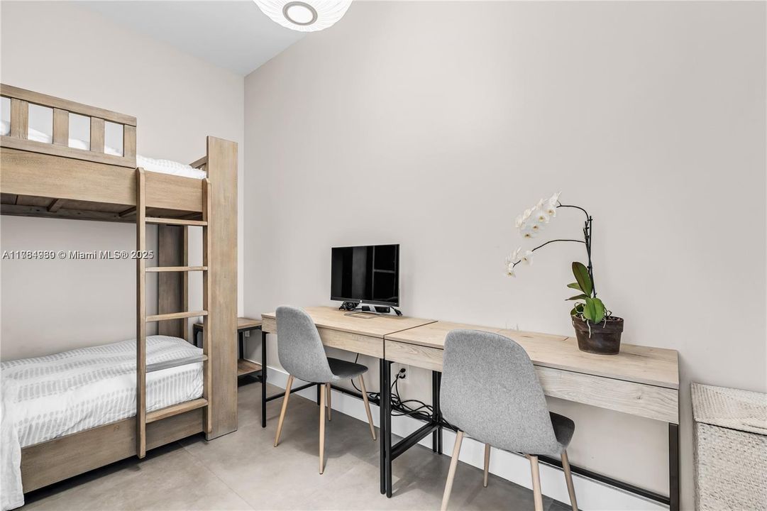 En Venta: $2,975,000 (4 camas, 5 baños, 3341 Pies cuadrados)