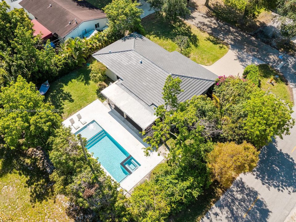 Недавно продано: $949,000 (3 спален, 2 ванн, 1268 Квадратных фут)