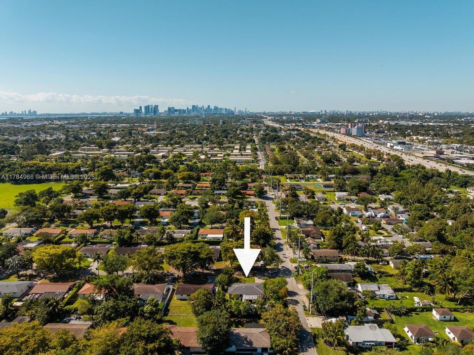 Недавно продано: $949,000 (3 спален, 2 ванн, 1268 Квадратных фут)