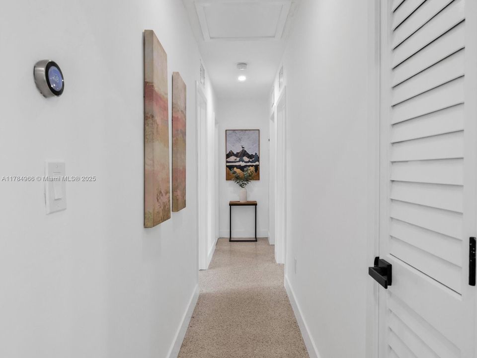 Недавно продано: $949,000 (3 спален, 2 ванн, 1268 Квадратных фут)