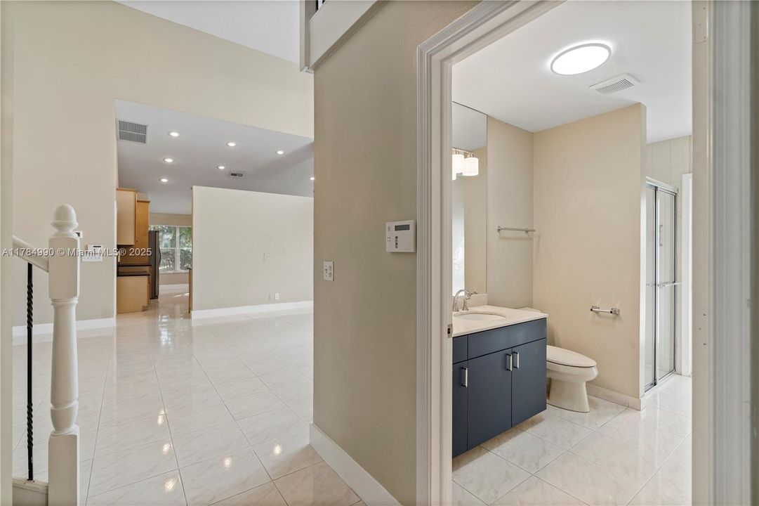 最近售出: $814,900 (4 贝兹, 3 浴室, 2753 平方英尺)