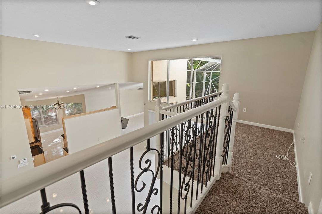 最近售出: $814,900 (4 贝兹, 3 浴室, 2753 平方英尺)