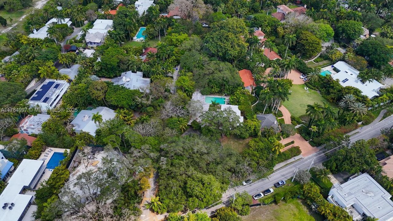 Recently Sold: $8,750,000 (7 beds, 4 baths, 4808 Square Feet)