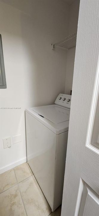 最近租的: $2,400 (3 贝兹, 2 浴室, 1348 平方英尺)