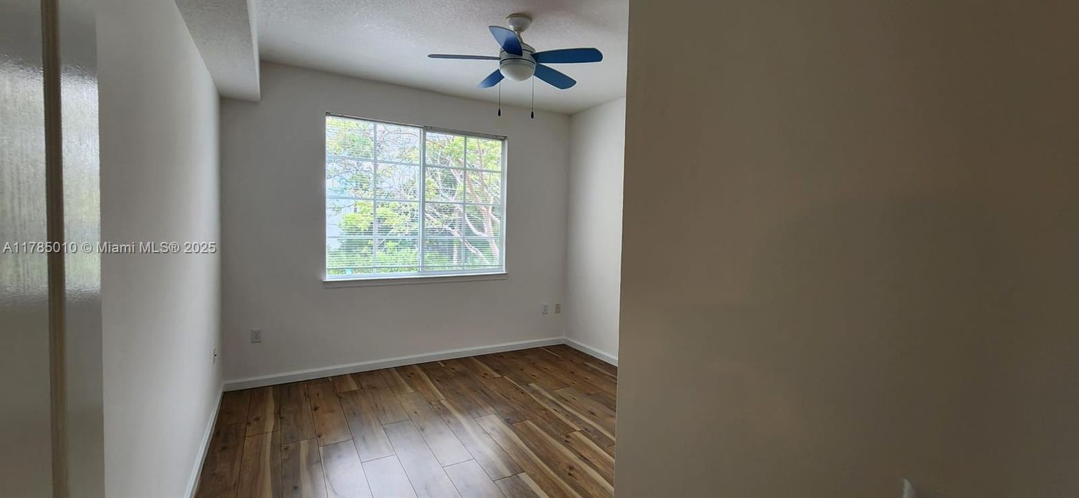 最近租的: $2,400 (3 贝兹, 2 浴室, 1348 平方英尺)