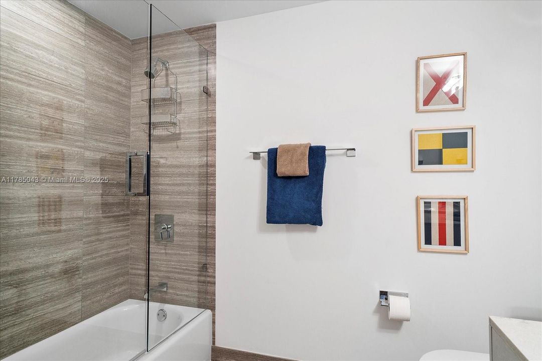 最近租的: $5,650 (2 贝兹, 2 浴室, 970 平方英尺)