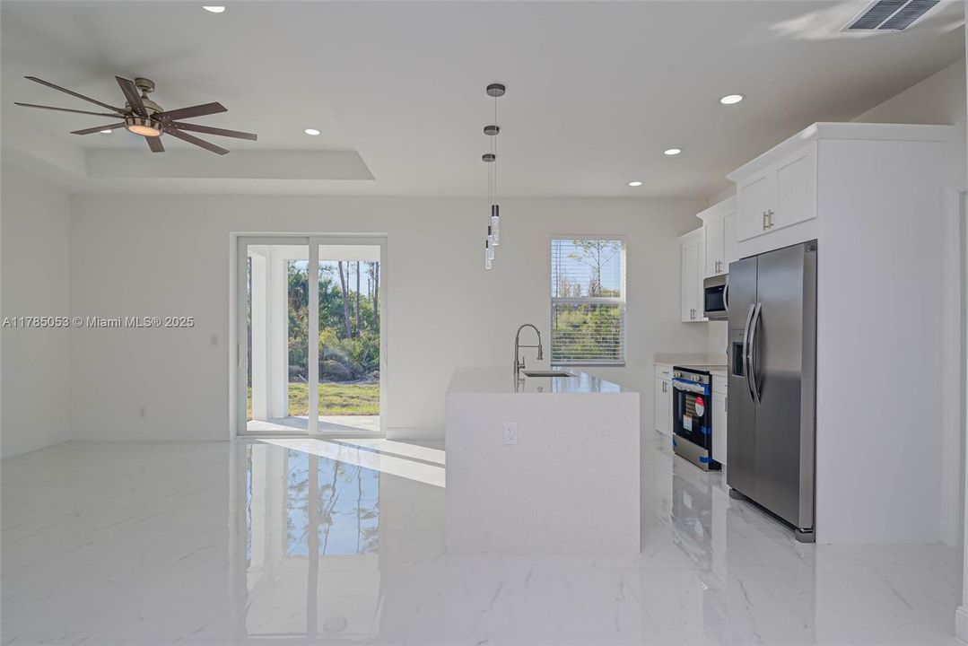 Recientemente alquilado: $2,199 (4 camas, 2 baños, 1659 Pies cuadrados)