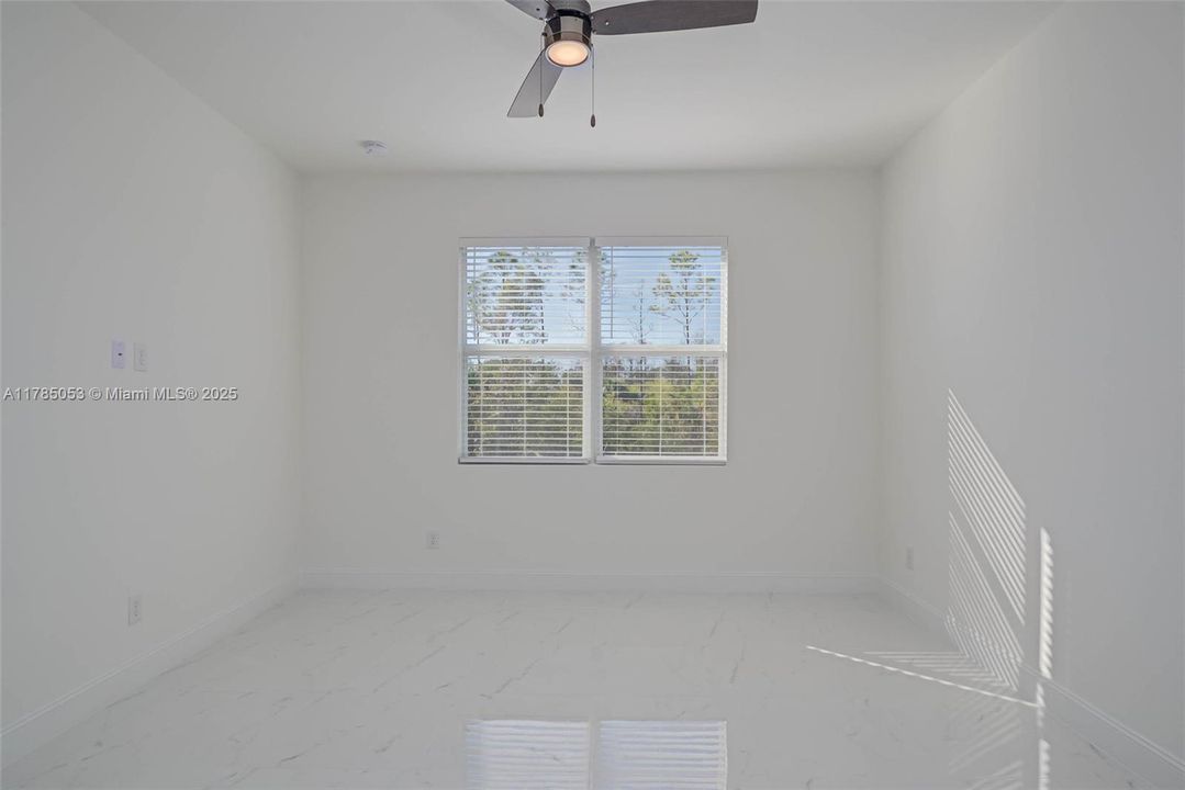 Recientemente alquilado: $2,199 (4 camas, 2 baños, 1659 Pies cuadrados)