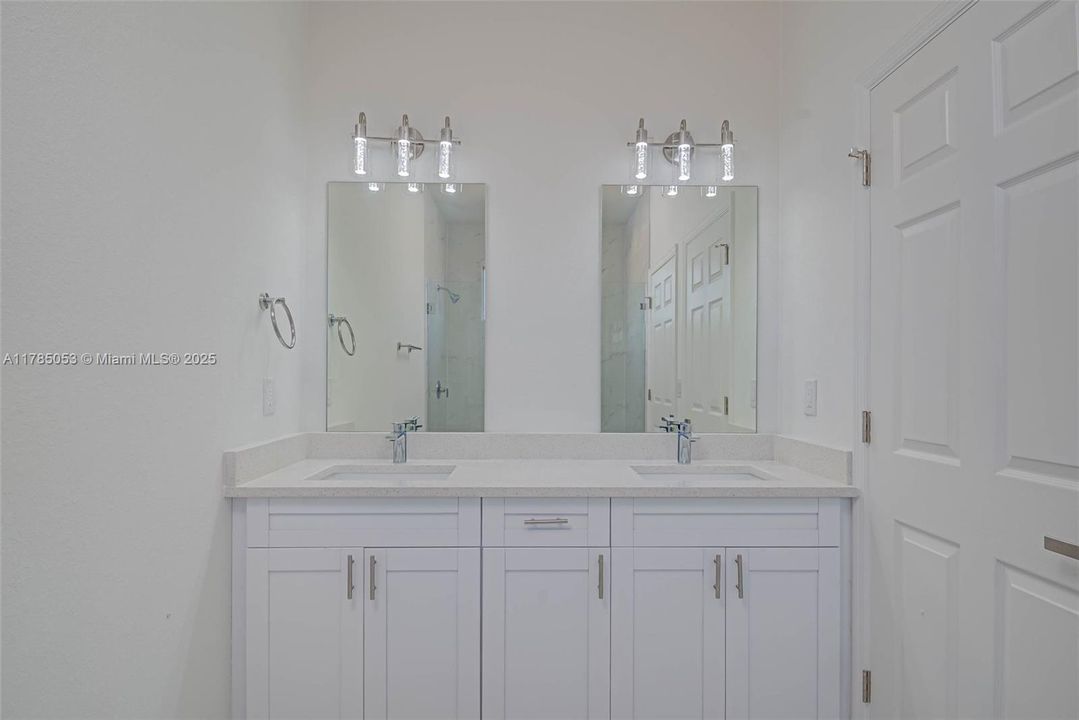 Recientemente alquilado: $2,199 (4 camas, 2 baños, 1659 Pies cuadrados)