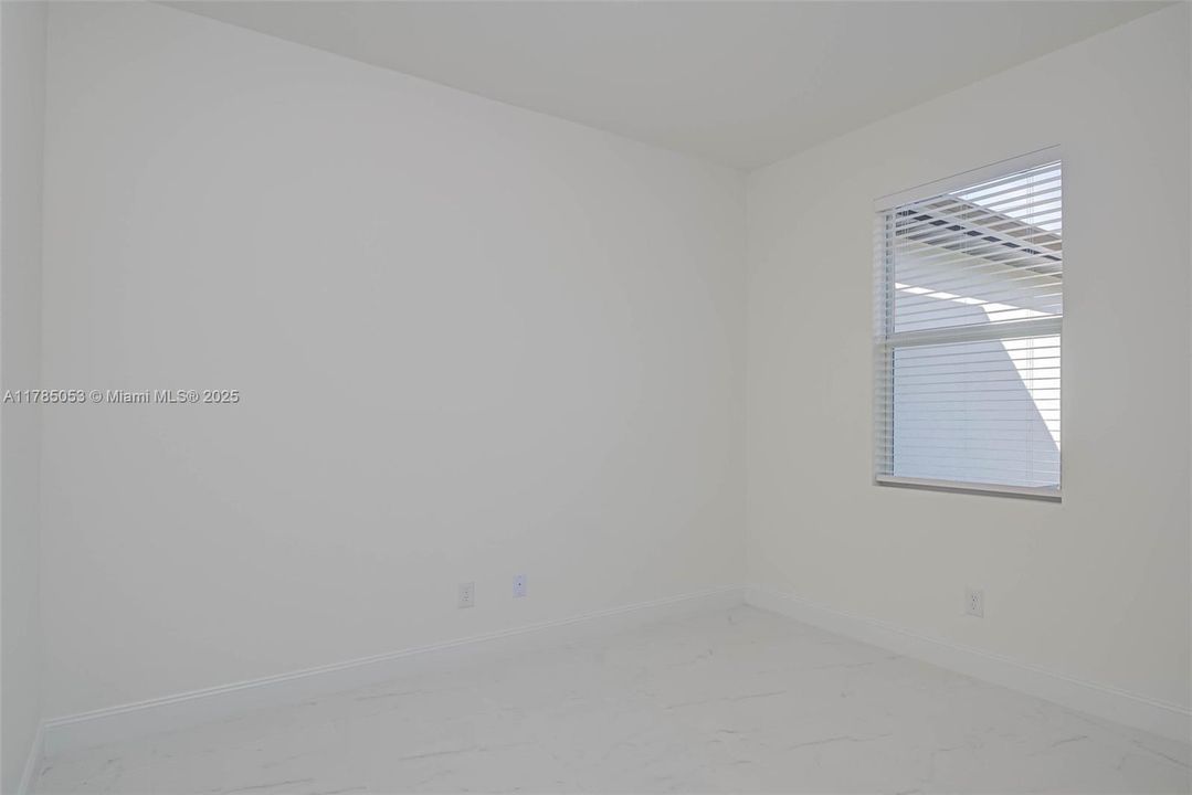 Recientemente alquilado: $2,199 (4 camas, 2 baños, 1659 Pies cuadrados)