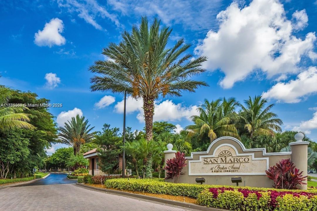 出租: $2,956 (3 贝兹, 2 浴室, 1452 平方英尺)