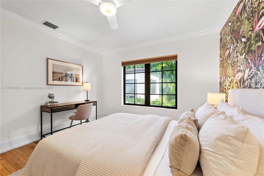 Recently Sold: $1,850,000 (3 beds, 3 baths, 2186 Square Feet)