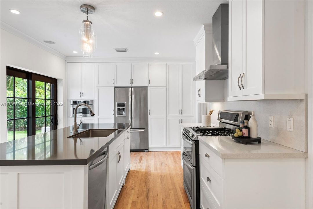 Recently Sold: $1,850,000 (3 beds, 3 baths, 2186 Square Feet)