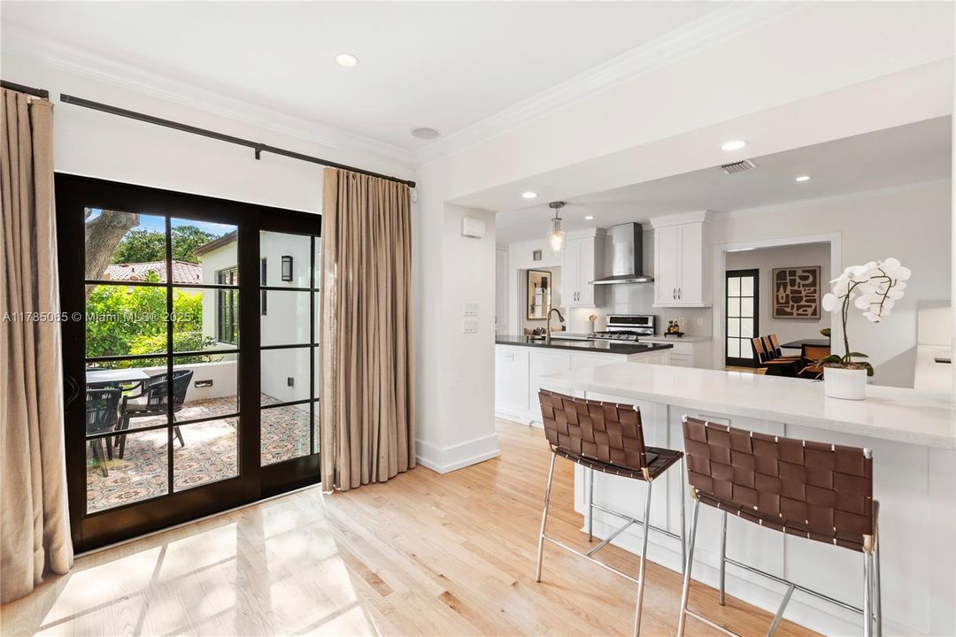 Recently Sold: $1,850,000 (3 beds, 3 baths, 2186 Square Feet)