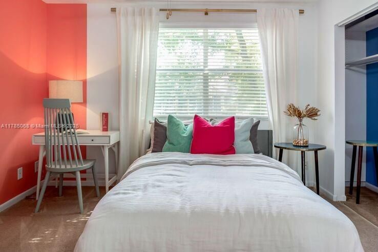 出租: $2,728 (2 贝兹, 2 浴室, 1198 平方英尺)