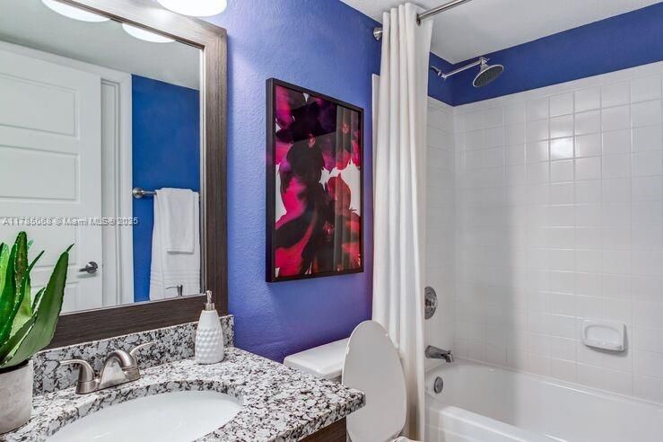 出租: $2,728 (2 贝兹, 2 浴室, 1198 平方英尺)