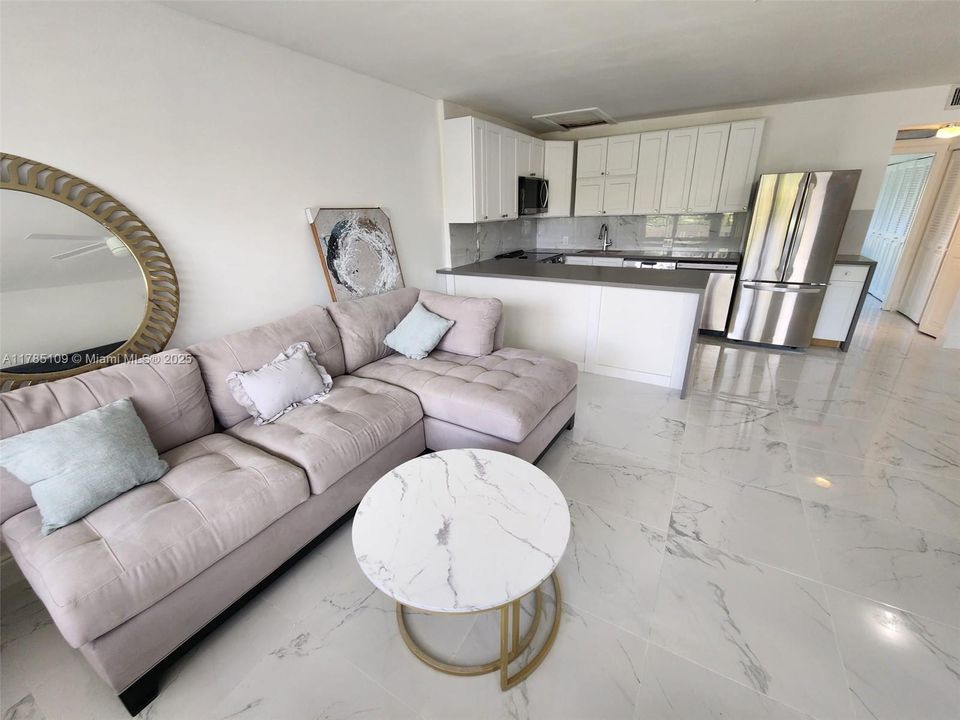 Vendido Recientemente: $135,000 (1 camas, 1 baños, 720 Pies cuadrados)