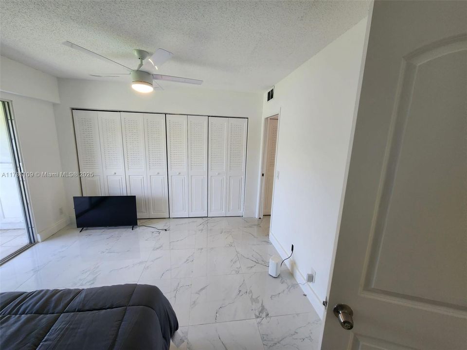 Vendido Recientemente: $135,000 (1 camas, 1 baños, 720 Pies cuadrados)