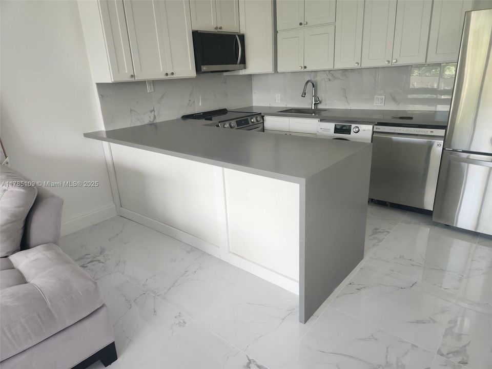 Vendido Recientemente: $135,000 (1 camas, 1 baños, 720 Pies cuadrados)