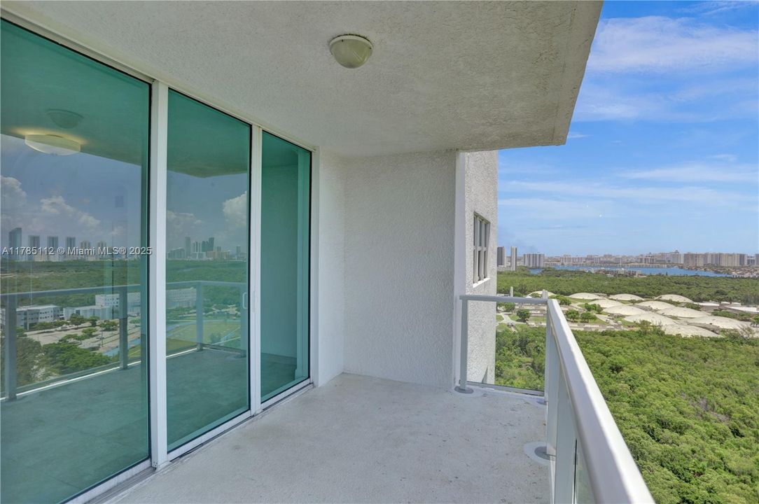 Недавно продано: $455,000 (3 спален, 3 ванн, 1801 Квадратных фут)