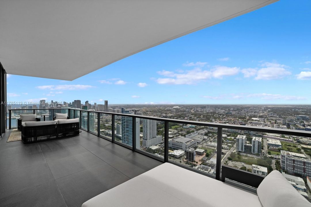 En Venta: $6,200,000 (4 camas, 4 baños, 3887 Pies cuadrados)