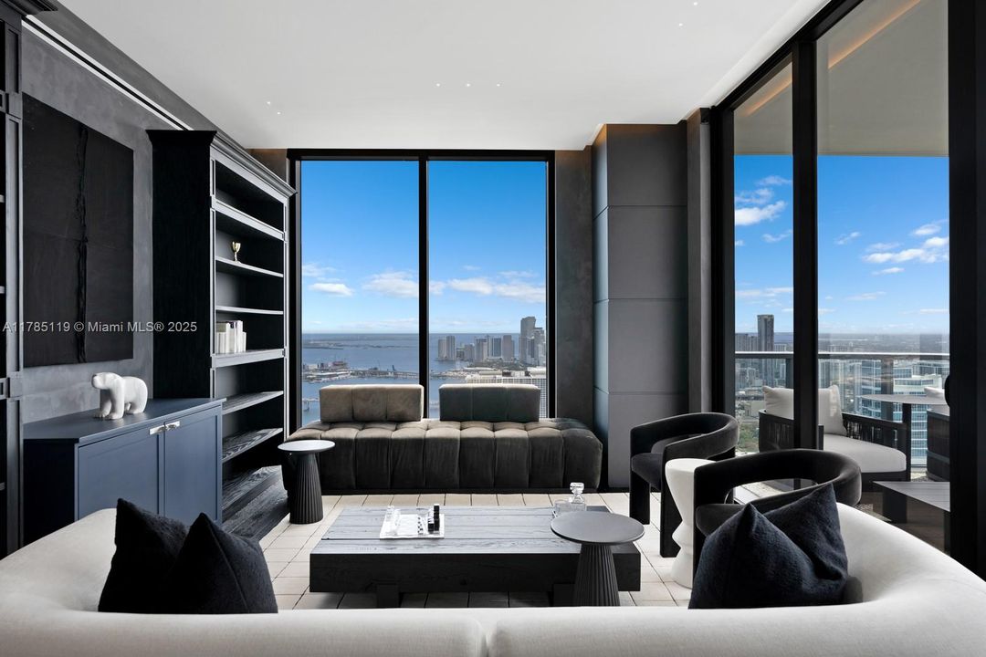 En Venta: $6,200,000 (4 camas, 4 baños, 3887 Pies cuadrados)
