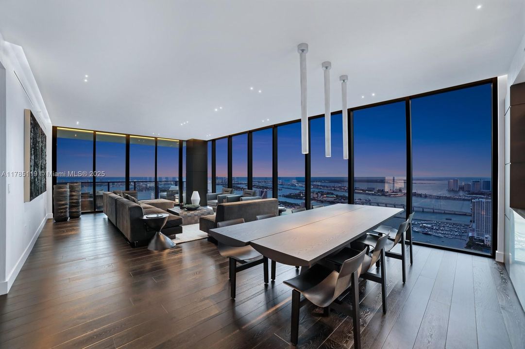 En Venta: $6,200,000 (4 camas, 4 baños, 3887 Pies cuadrados)