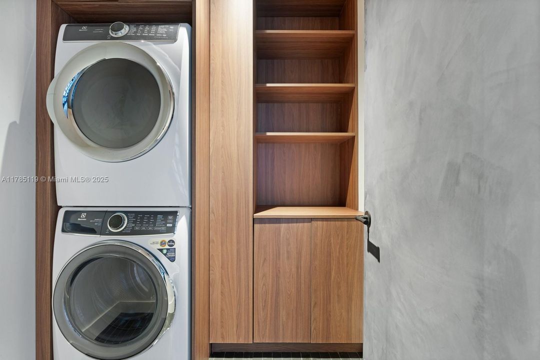 En Venta: $6,200,000 (4 camas, 4 baños, 3887 Pies cuadrados)