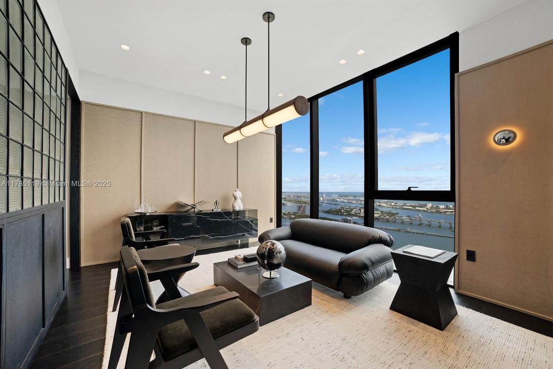 En Venta: $6,200,000 (4 camas, 4 baños, 3887 Pies cuadrados)