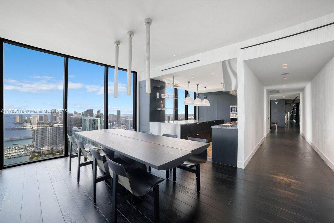 En Venta: $6,200,000 (4 camas, 4 baños, 3887 Pies cuadrados)