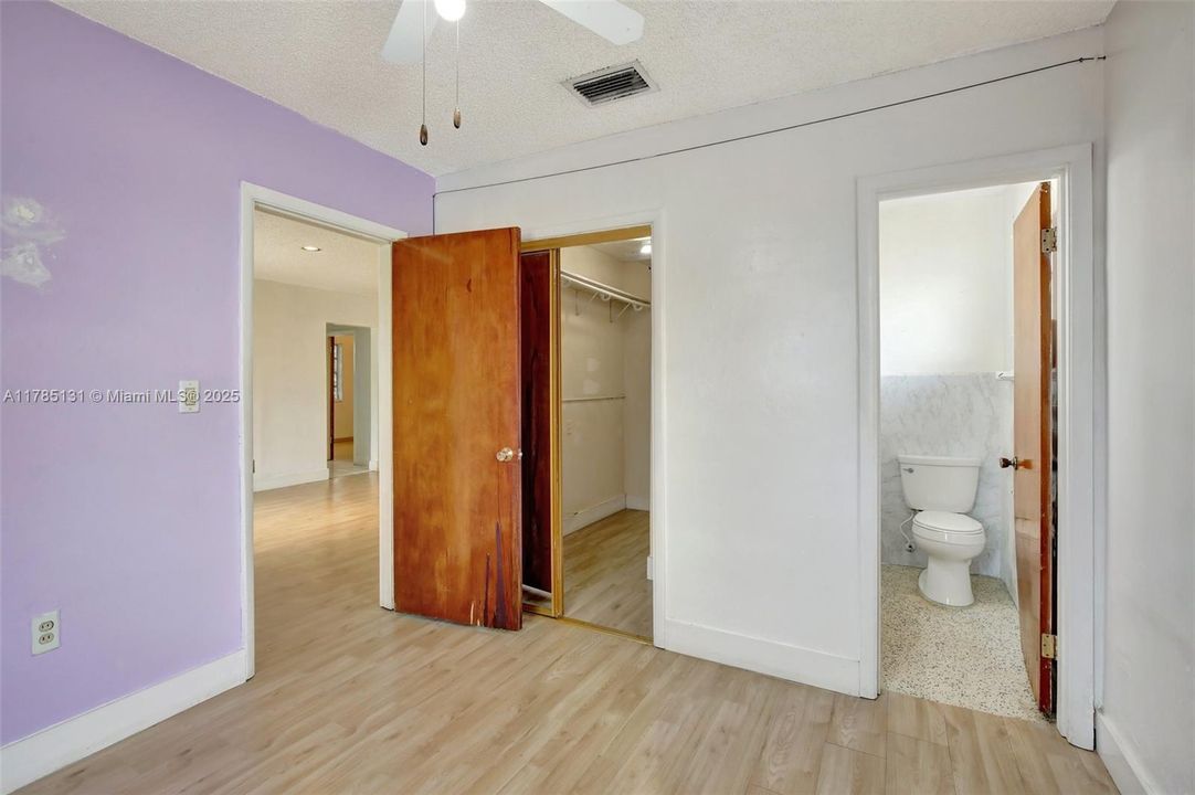 Vendido Recientemente: $625,000 (5 camas, 3 baños, 1914 Pies cuadrados)