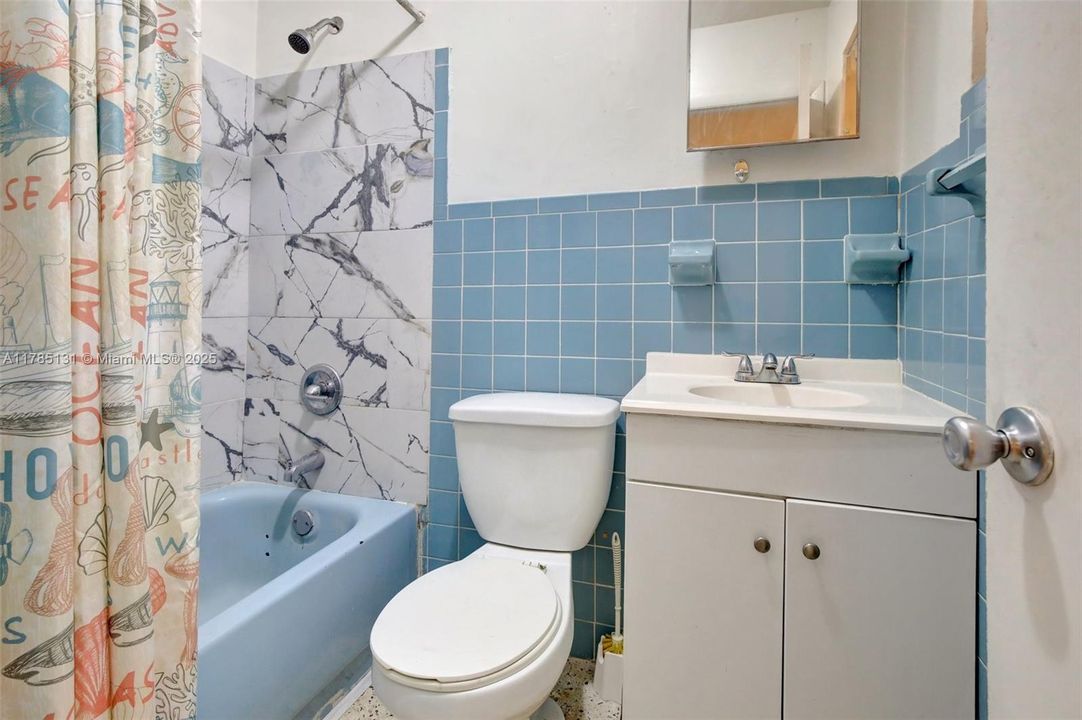 Vendido Recientemente: $625,000 (5 camas, 3 baños, 1914 Pies cuadrados)