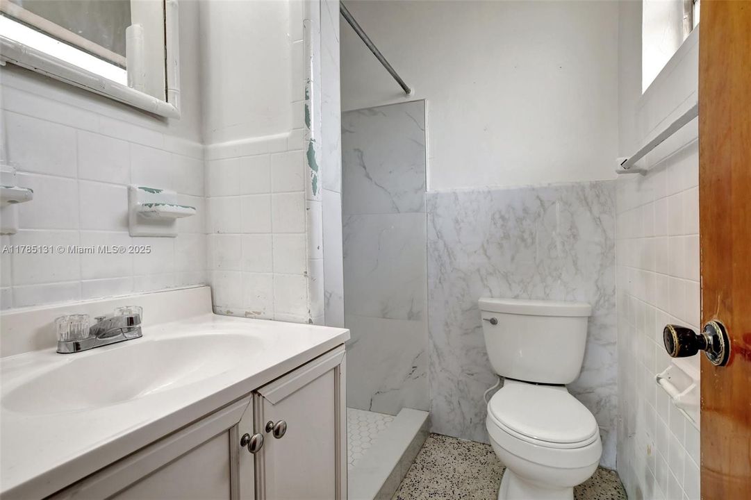 Vendido Recientemente: $625,000 (5 camas, 3 baños, 1914 Pies cuadrados)