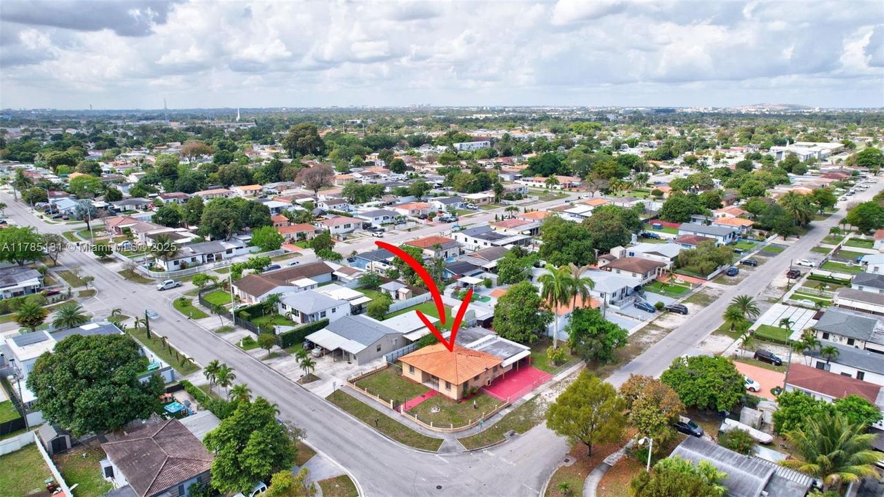 Vendido Recientemente: $625,000 (5 camas, 3 baños, 1914 Pies cuadrados)