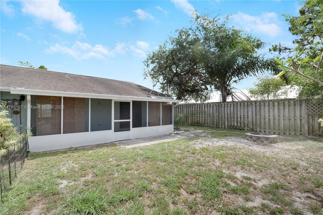 Recently Sold: $530,000 (0 beds, 0 baths, 1140 Square Feet)