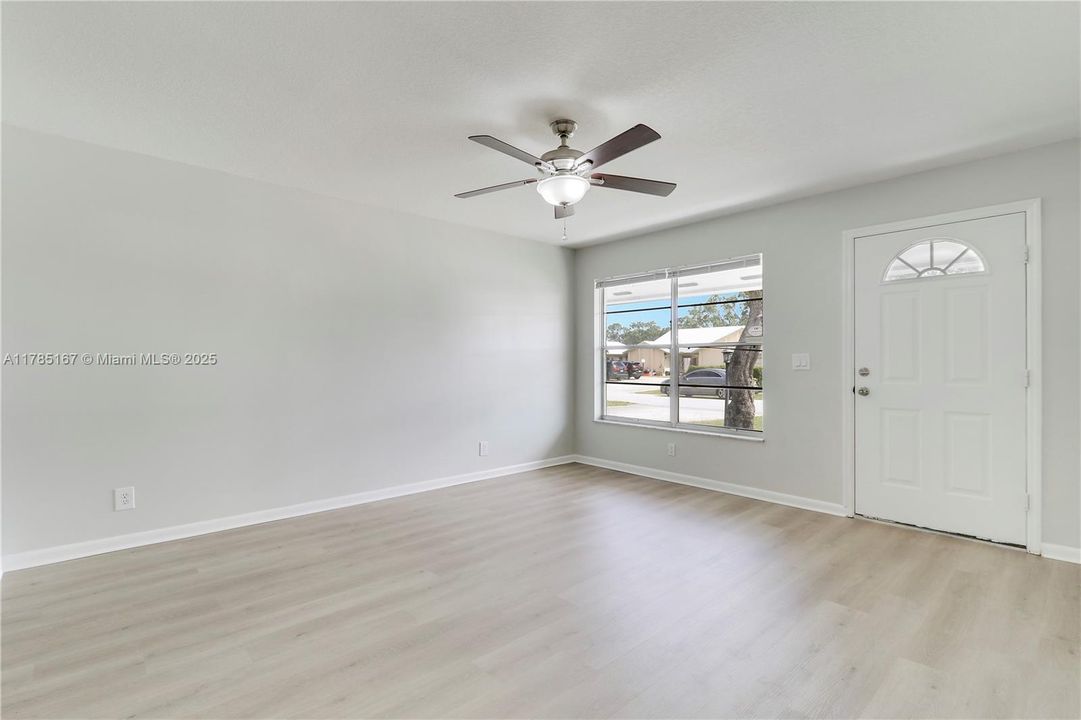 Recently Sold: $530,000 (0 beds, 0 baths, 1140 Square Feet)