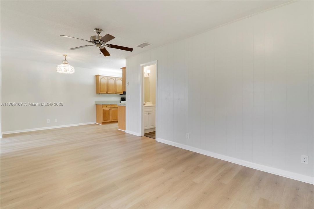 Recently Sold: $530,000 (0 beds, 0 baths, 1140 Square Feet)