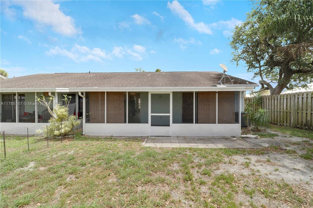 Recently Sold: $530,000 (0 beds, 0 baths, 1140 Square Feet)