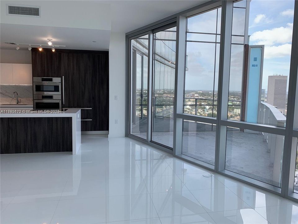 На продажу: $669,000 (1 спален, 1 ванн, 937 Квадратных фут)