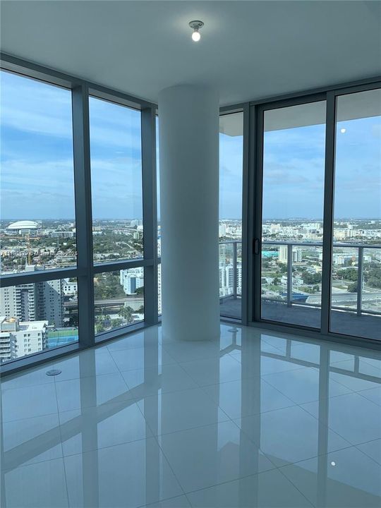 На продажу: $669,000 (1 спален, 1 ванн, 937 Квадратных фут)