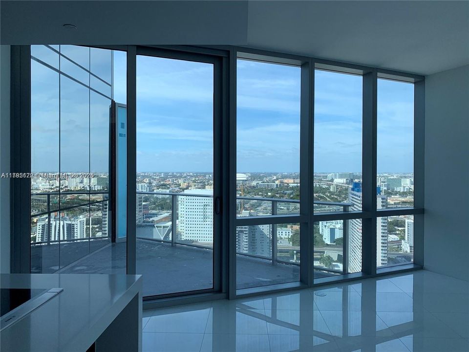 На продажу: $669,000 (1 спален, 1 ванн, 937 Квадратных фут)