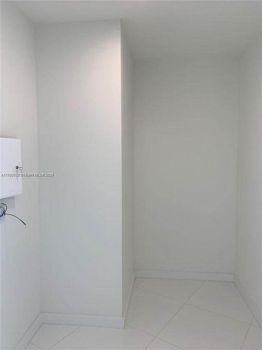 На продажу: $669,000 (1 спален, 1 ванн, 937 Квадратных фут)