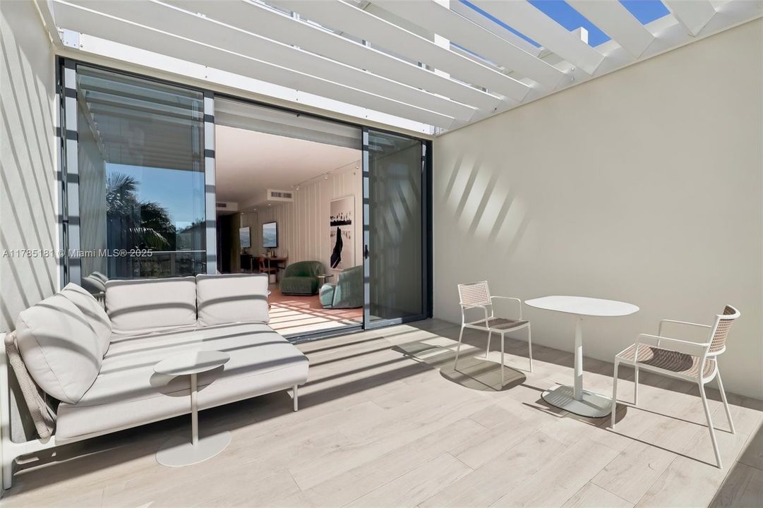 Vendido Recientemente: $1,150,000 (0 camas, 1 baños, 702 Pies cuadrados)