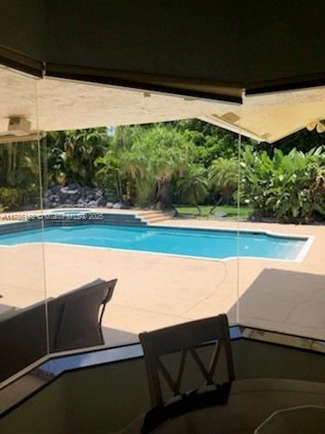 Recently Rented: $6,400 (5 beds, 3 baths, 3733 Square Feet)