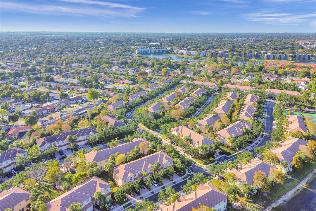 Recently Sold: $435,000 (3 beds, 2 baths, 1530 Square Feet)