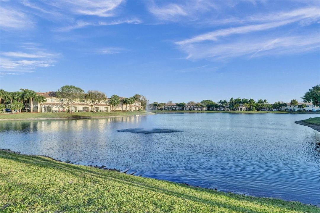 Recently Sold: $435,000 (3 beds, 2 baths, 1530 Square Feet)