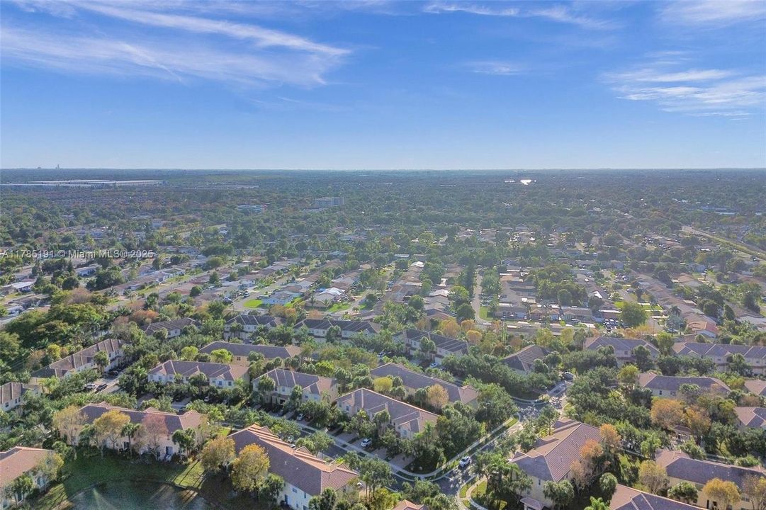 Recently Sold: $435,000 (3 beds, 2 baths, 1530 Square Feet)